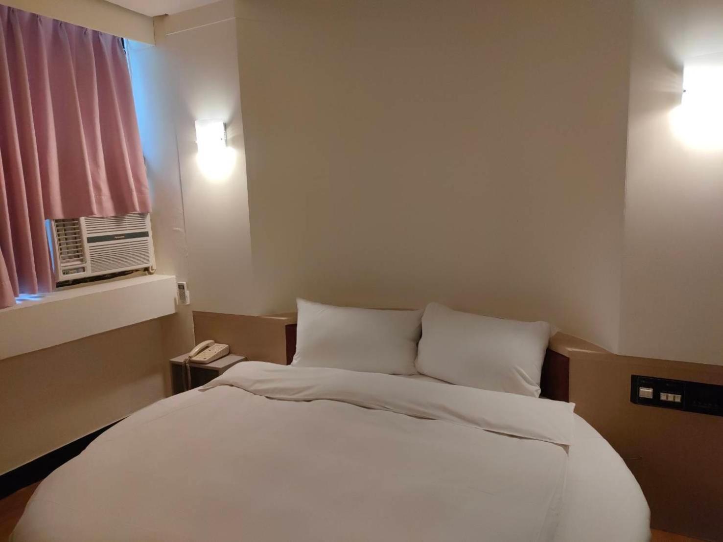 Dc Hotel Taichung Eksteriør bilde