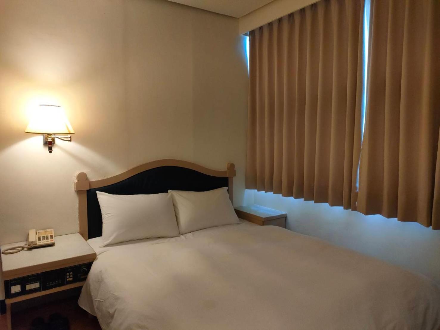 Dc Hotel Taichung Eksteriør bilde